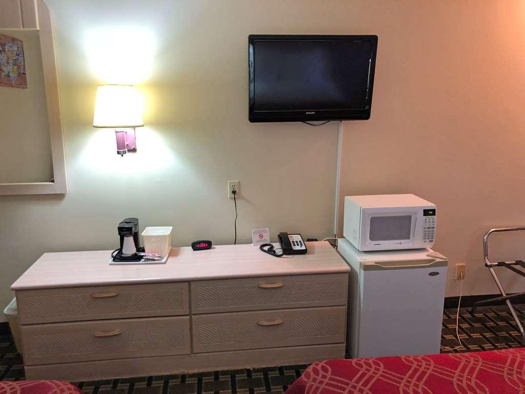 Econo Lodge Beatrice Room photo