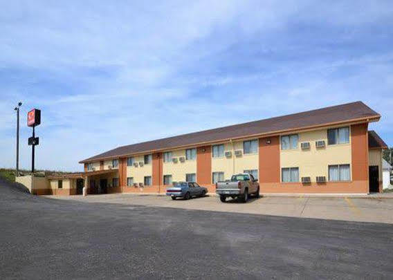 Econo Lodge Beatrice Exterior photo