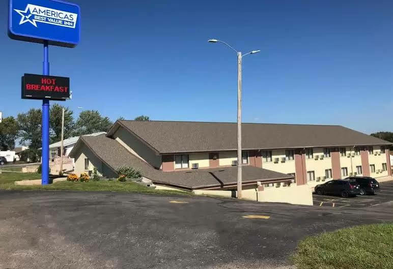 Econo Lodge Beatrice Exterior photo